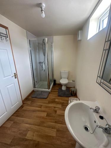 Bilik mandi di St Ronans Cottages