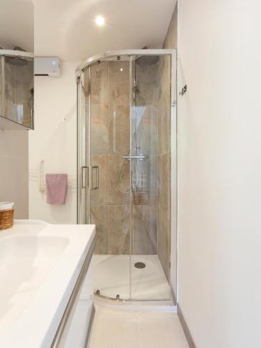 Chez Claude - Spacieux appartement climatisé proche de la plage