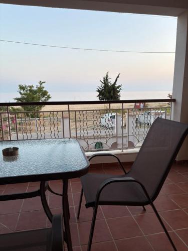 Aithra House Αίθρα