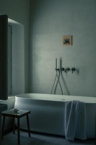 Fotografie z fotogalerie ubytování Black Rose Beach Suites v destinaci Perivolos