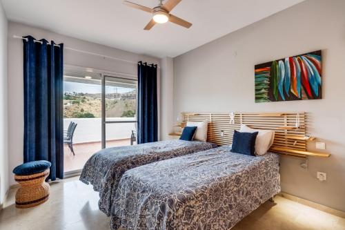 Spacious apartement with large terraces Lunymar Golf, Estepona