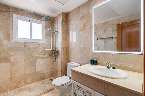 Spacious apartement with large terraces Lunymar Golf, Estepona