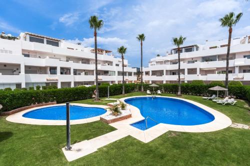 Spacious apartement with large terraces Lunymar Golf, Estepona