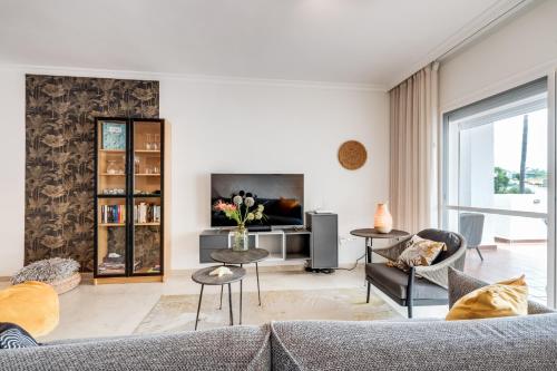 Spacious apartement with large terraces Lunymar Golf, Estepona