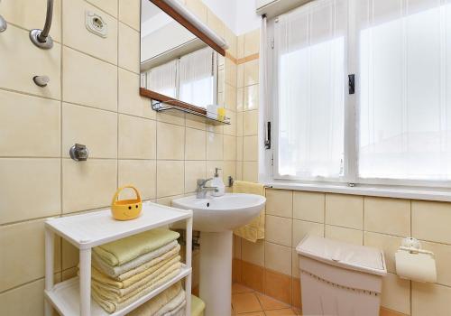 Apartments Mirela 1554