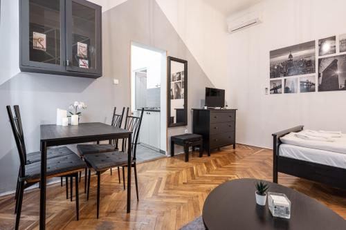 B8 - Grand Boulevard Cozy Apartment - Best Location by BQA