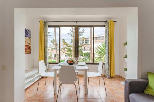 Apartment near the ocean and sun terrace