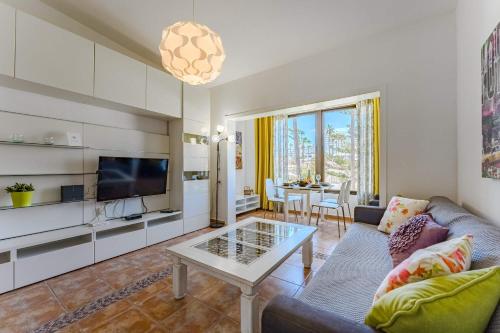 Apartment near the ocean and sun terrace