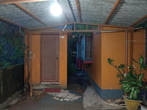 KharagpurにあるBnB in Hijli society near IIT gate Prembazar Kharagpurのギャラリーの写真