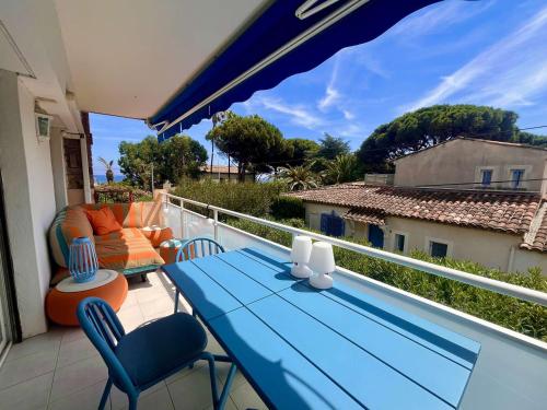 Appartement rénové 1 chambre à Cavalaire, proche plage, climatisé avec parking - FR-1-226B-107