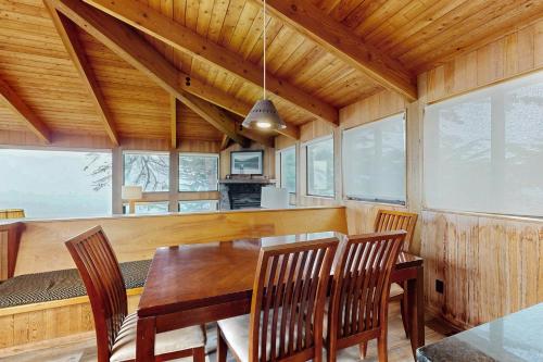 Televisyen dan/atau pusat hiburan di Stoney House