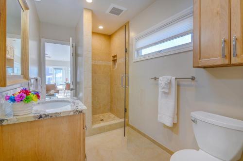 Koupelna v ubytování Beach Park Getaway Beach Park Getaway Completely remodeled, spacious 1 bedroom, 1 bath