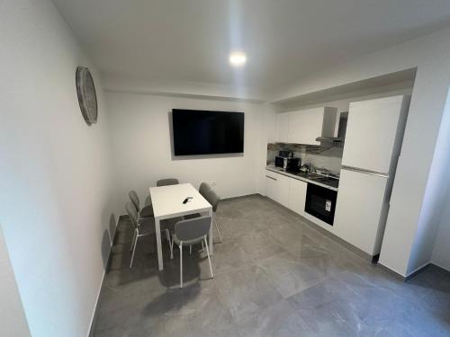Dapur atau dapur kecil di Apartments Portéa - NEW 2025