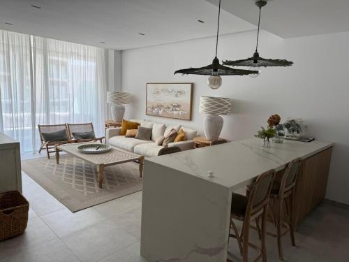 Oasis Ballena Exclusive