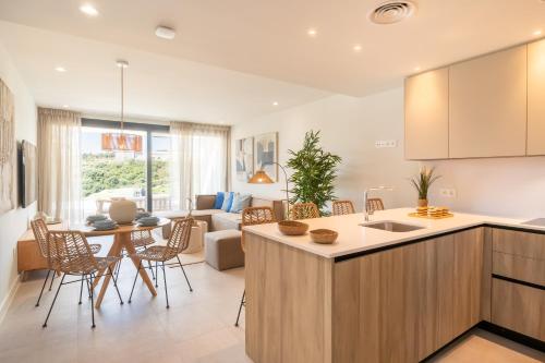 Apartamentos Deluxe Azahar Estepona Sea Views 1-2