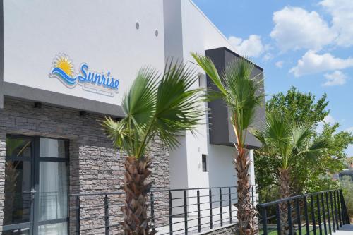 Sunrise Luxury Apartments 2