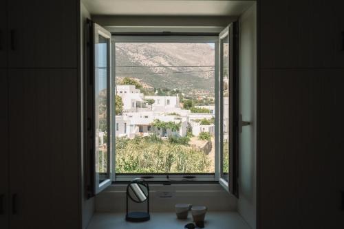 Gallery image of Anemopetra in Apollonia