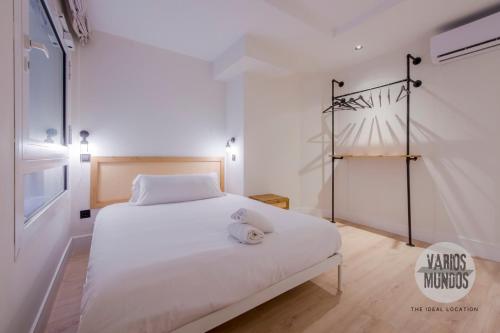 Malasaña auténtica para 8, ven a San Bernardo 20 E3