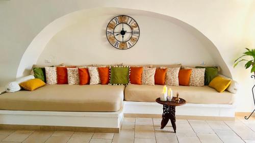 A seating area at Stellaris Suite con Jacuzzi Vista Mare