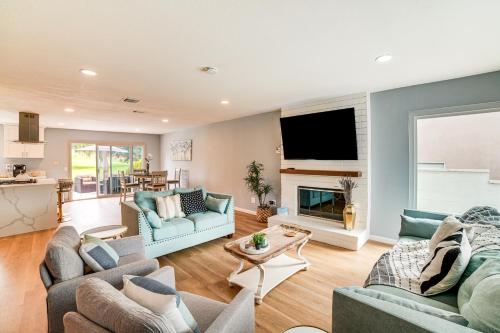 Galería fotográfica de Golf, Swim, Relax Family Retreat in Corona! en Corona