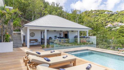 Oceanview Oasis with Heated Swimming Pool