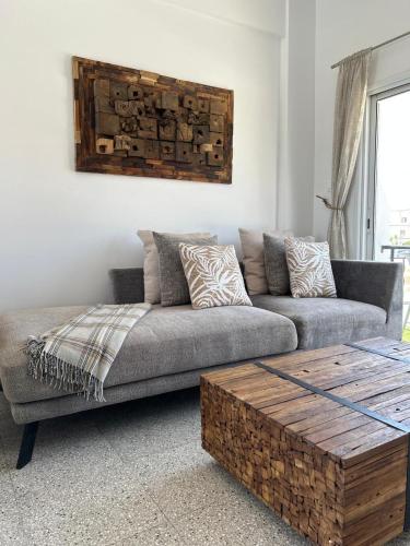 Teak Charm 2-BR Apartment