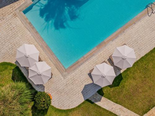 Πισίνα στο ή κοντά στο Villa Ismini Periyali