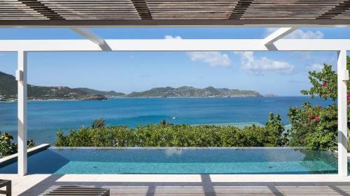 Příroda nedaleko vily