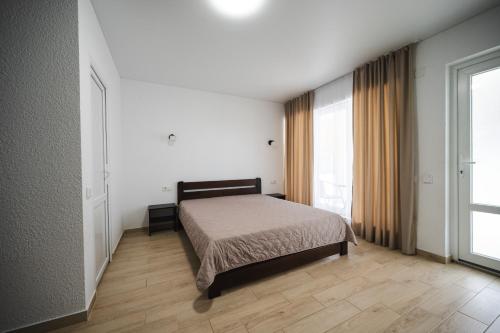 Фотография из галереи Міні-готель TURIN з басейном на Кароліно-Бугазі в Каролино-Бугазе