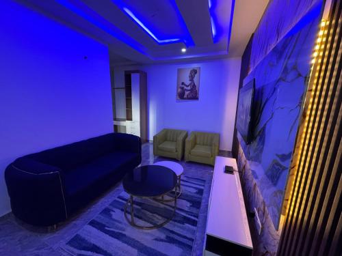 The Uptown Luxury Apartmentにあるシーティングエリア