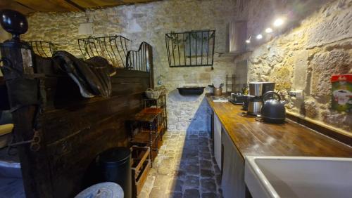 Dapur atau dapur kecil di Le Nid des Oiseaux