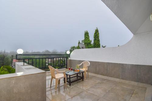 Μπαλκόνι ή βεράντα στο Diamond villa - The Dream Stays ll Big Pvt Pool ll 2Ac Rooms