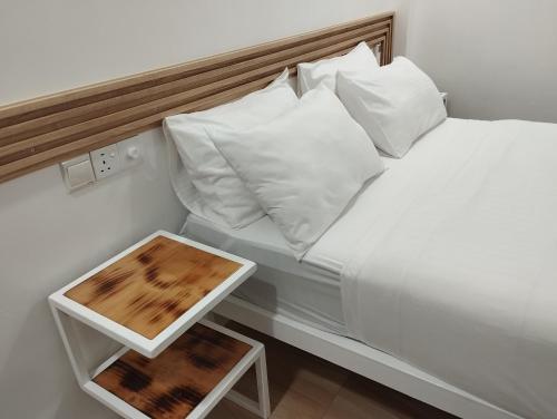 Katil atau katil-katil dalam bilik di Himandhoo Travel & Stays