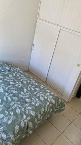 Ένα ή περισσότερα κρεβάτια σε δωμάτιο στο casa en sector Miramar