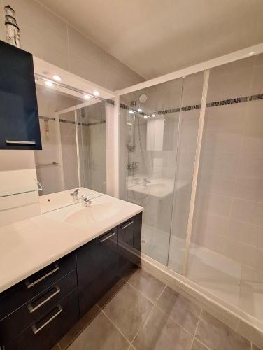 joli appartement pour 4 personnes dans résidence avec piscine, situé impasse du globe au Cap d'Agde