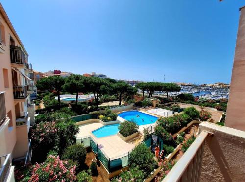 joli appartement pour 4 personnes dans résidence avec piscine, situé impasse du globe au Cap d'Agde