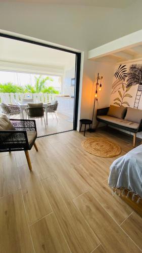 Χώρος καθιστικού στο Tropik Marina - La belle vue