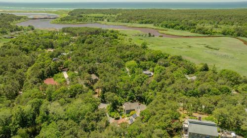 Φυσικό τοπίο κοντά σε αυτή η παραθεριστική κατοικία