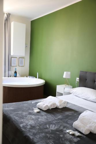 Vatican Jacuzzi House