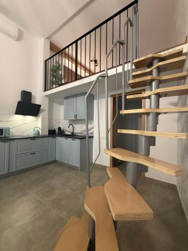 NEW Modern Loft Apartment