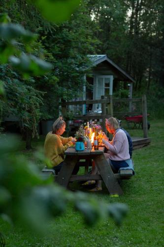 Ποτά στο Cwtch Woodland Camp