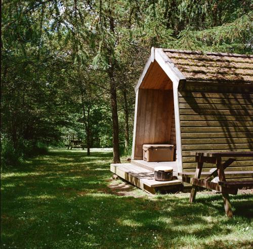 Κήπος έξω από το Cwtch Woodland Camp