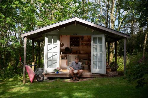 Κήπος έξω από το Cwtch Woodland Camp