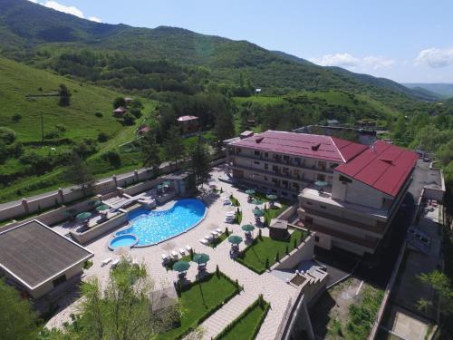 Bazén v ubytování Aghveran Ararat Resort Hotel nebo v jeho okolí