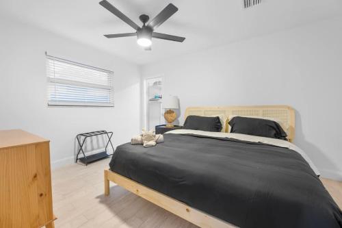 Gallery image of Tropical WaterFront Oasis in Dania Beach