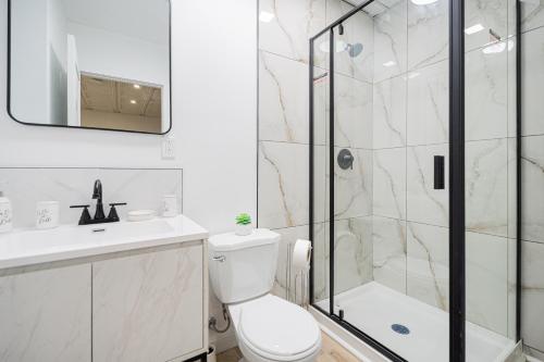Bilik mandi di Room in montreal