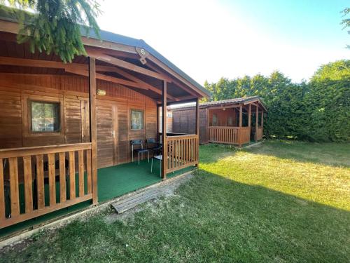 Fotografie z fotogalerie ubytování Autocamp Free Star - Chatky a Bungalovy v destinaci Strachotín