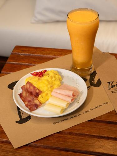 Jídlo v hotelu nebo okolí