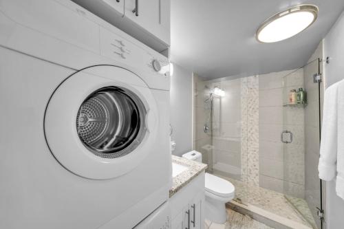 Ένα μπάνιο στο Beach Access Studio Bonita Beach FL