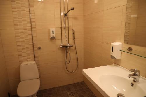 Koupelna v ubytování Olkkolan Hovi resort